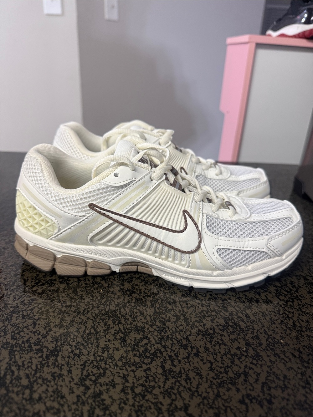 Nike Vomero brown and white